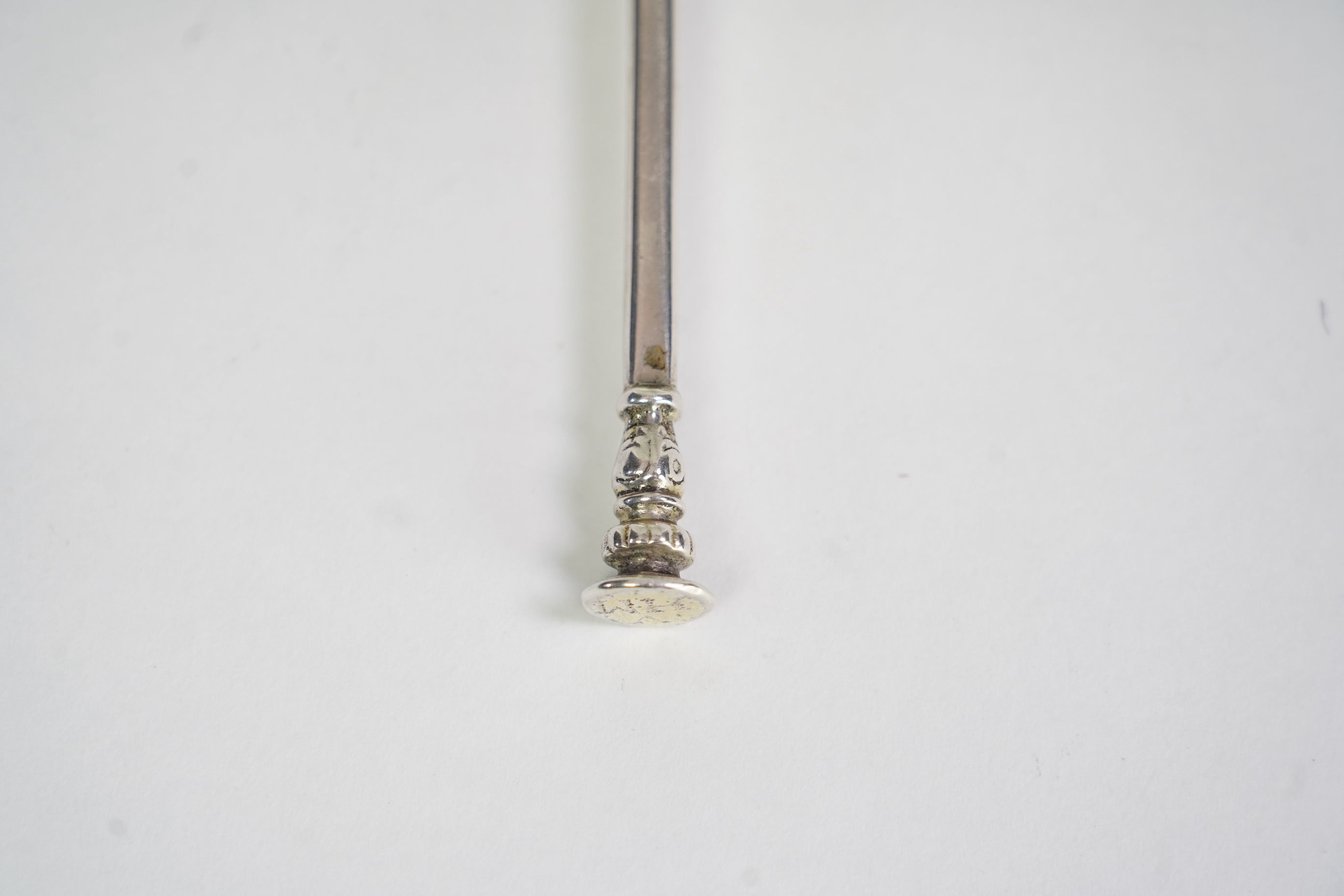 A mid 17th century silver seal top spoon, indistinct hallmarks